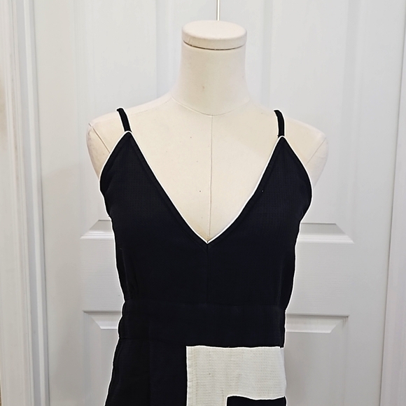 Leopards & Roses Asymmetrical Spaghetti Strap Black and Cream Dress Size  3 - Picture 2 of 10